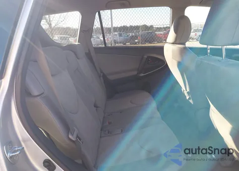 2011 Toyota Rav4 z USA, uszkodzony, nr VIN JTMBF4DV1B5046947